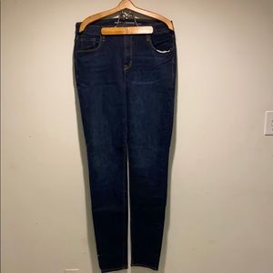 Old Navy Skinny Built in Sculpt Long Jeans